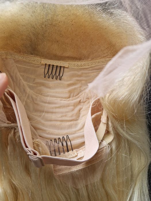 Peruca blonda 100% par uman natural  noua lace dantela bob lung