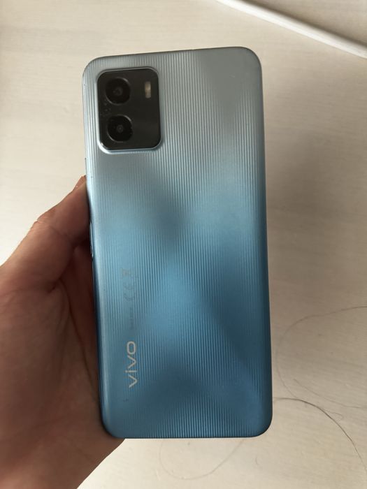 Телефон Vivo Y15s