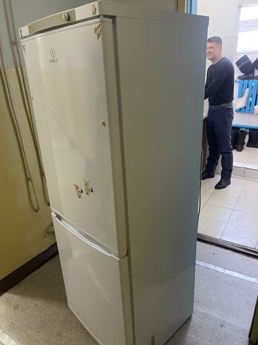 Холодильник Индезит