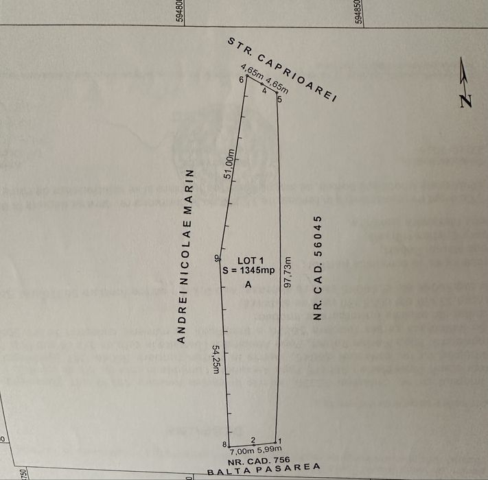 Teren Stefanestii de sus pe malul lacului