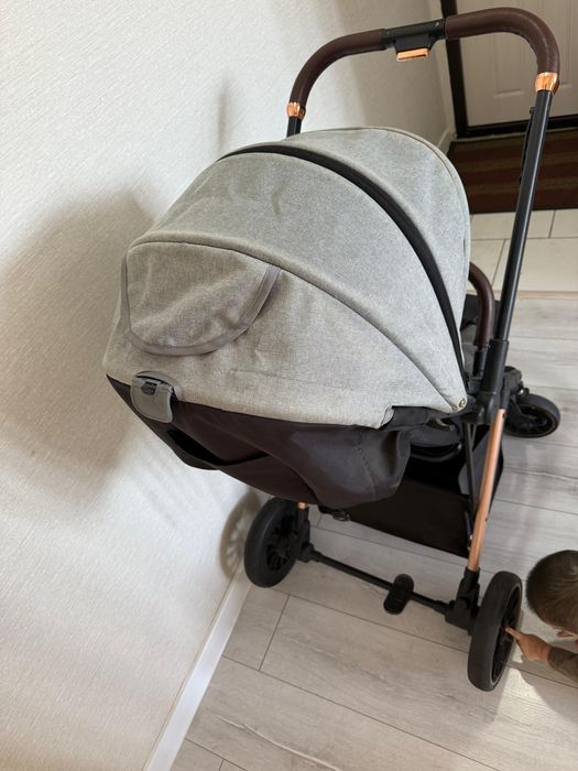 Коляску продам не дорого