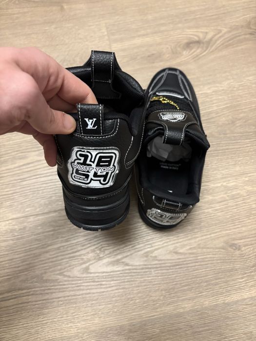 LV Louis Vuitton Skate Negri