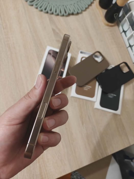 Vand Iphone 16 Pro Max Gold !!!