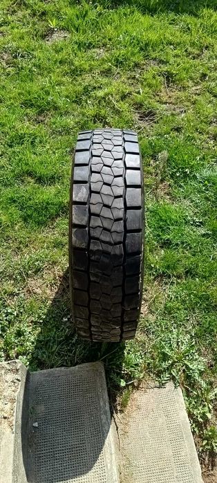 Anvelope Bridgestone R-drive 002. 245/70/19.5