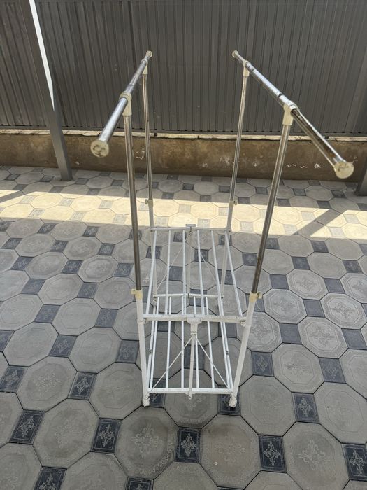 Продам напольную сушилку для одежды