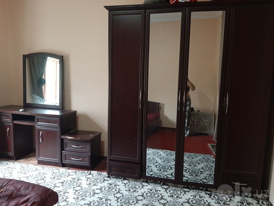 Spalni mebel sotiladi