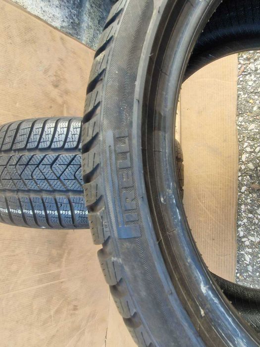 2 Pirelli R18 225/40
Зимни гуми 
DOT2822