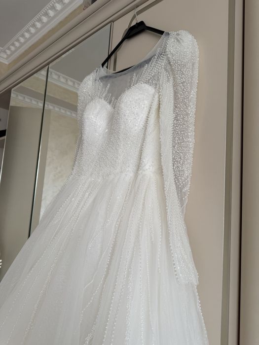 Продам пышное свадебное платье + подарки