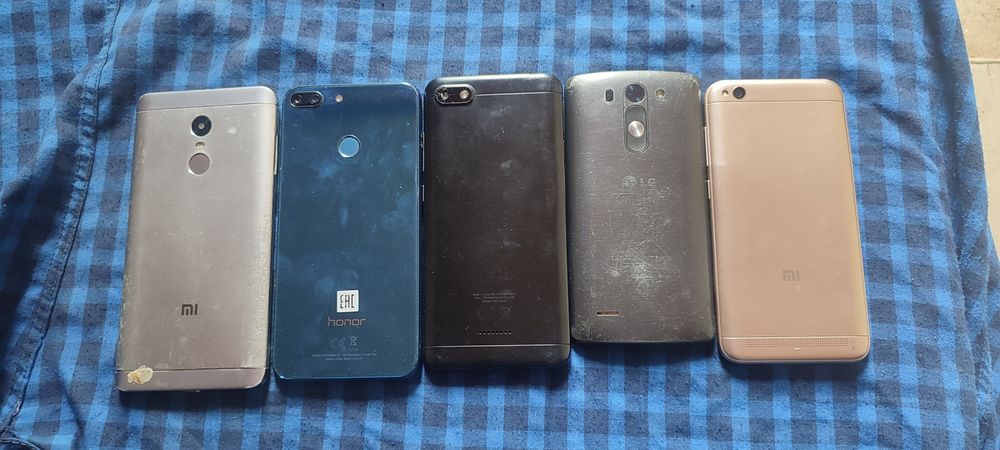 Телефонлар запчастга хаммаси 200 минг