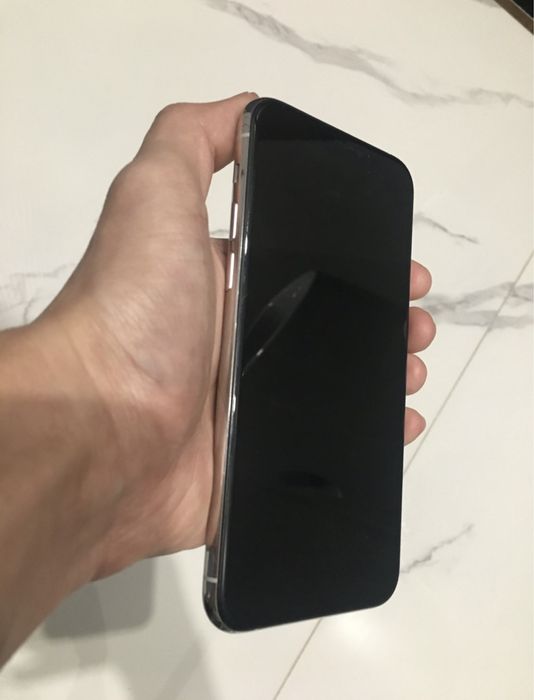 Айфон 11 про продам