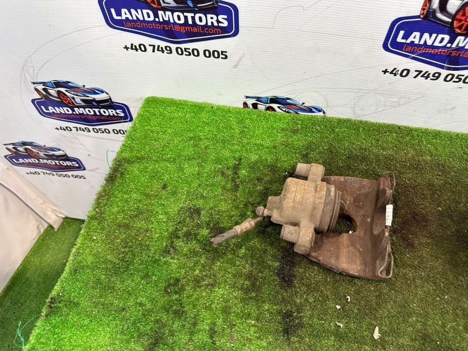 Etrier fata dreapta etrier fata stanga ford focus mk3 motor 1.0 benzina 2011-2015