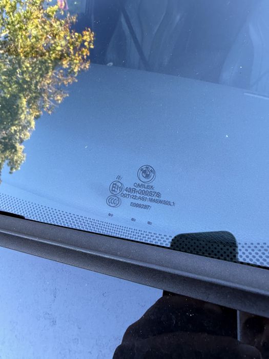 Предно стъкло БМВ Х6 Ф16 (predno stuklo bmw x6 f16)