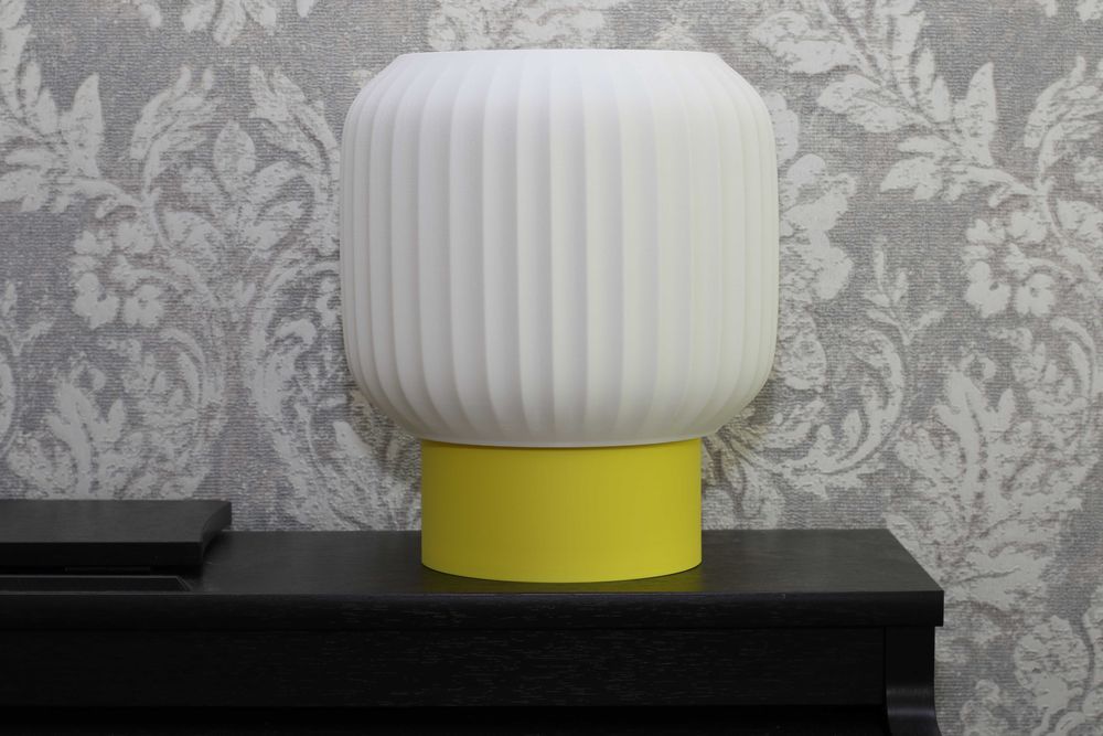 Настольная лампа