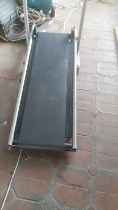 Продаётся беговая дорожка