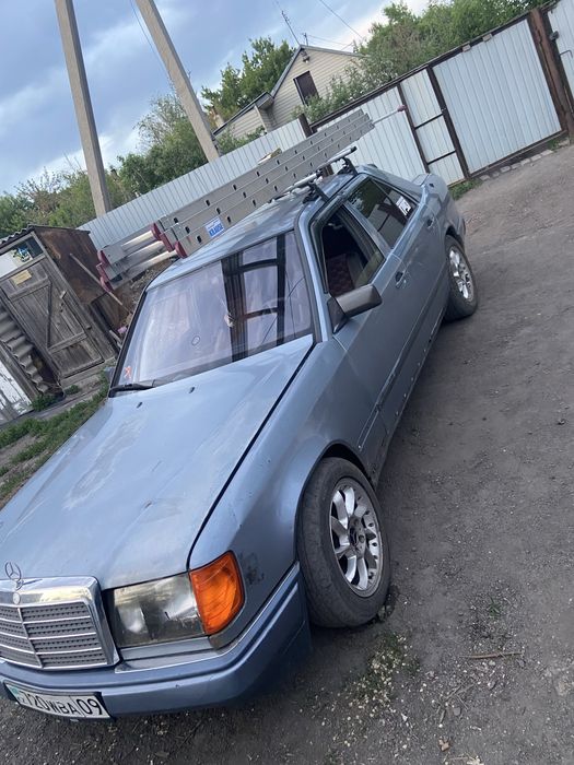 Продам Мерседес 124