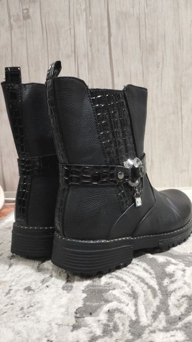 Сапоги для девочки