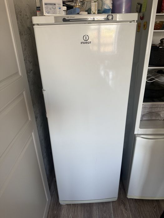 Морозильник Indesit