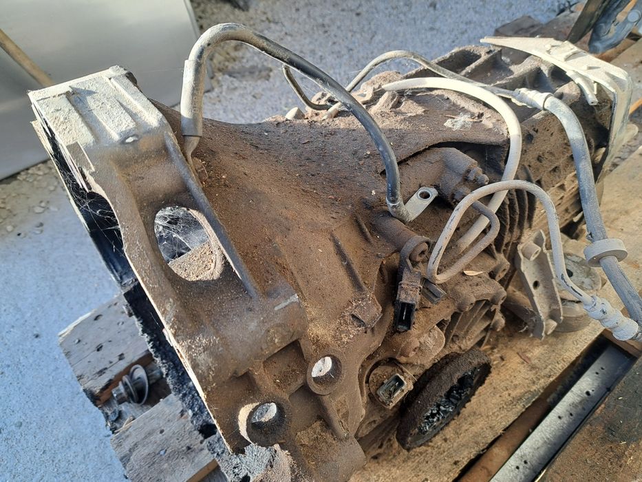 Скоростна кутия Ауди 80 90 Б3 Б4 ръчна скоростна кутия