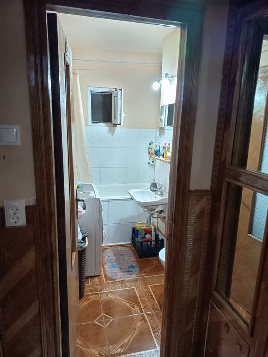 Vând Ap.3 camere in Oradea.