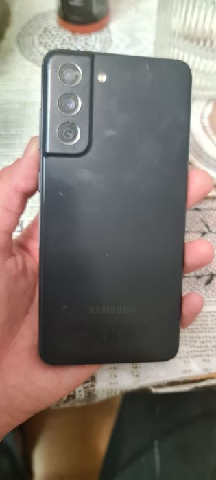 Samsung S 21 FE 5G (читайте описание)