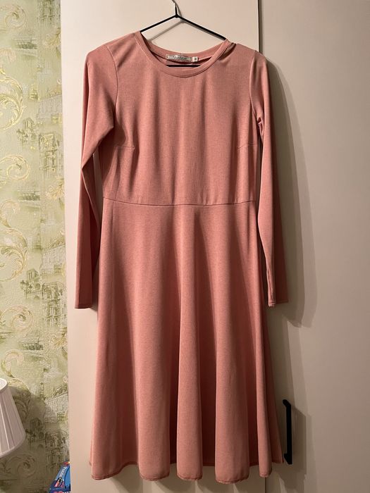 Продам женскую одежду