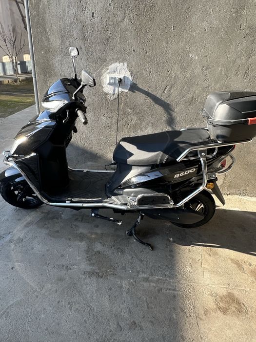 Moto 2025 xich qati qirilmagan ideal prabeg 1500yengi pashti