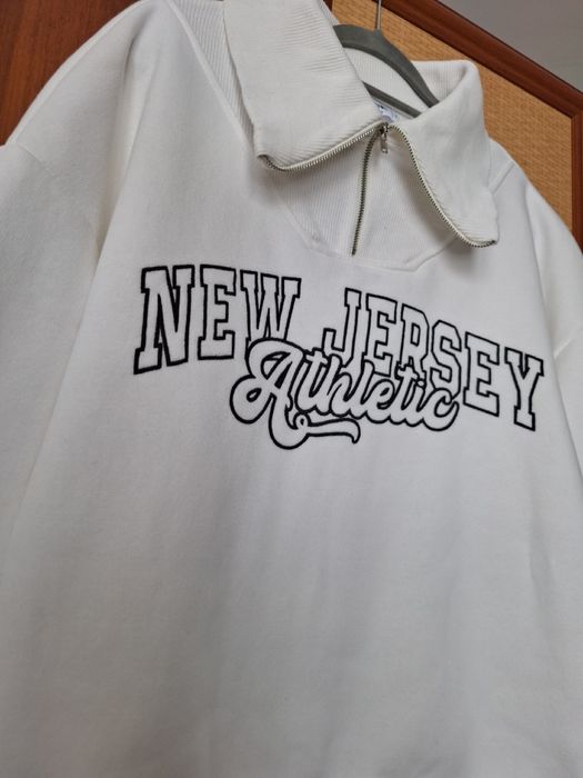 Пуловер на замке