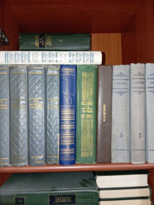 Книги из дома оптом