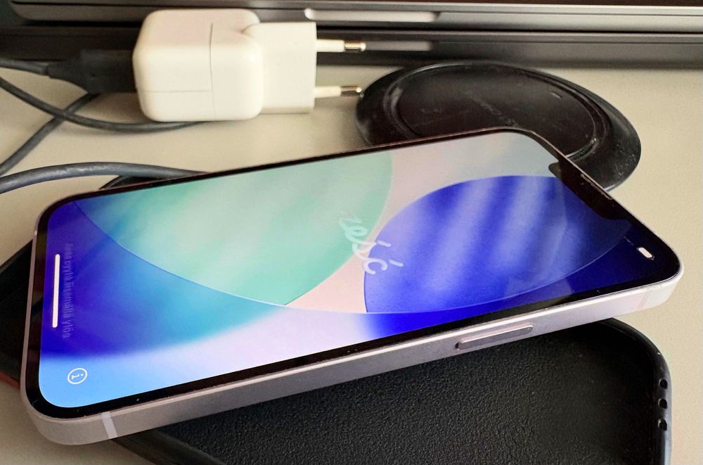 iPhone 14 256 GB - purple