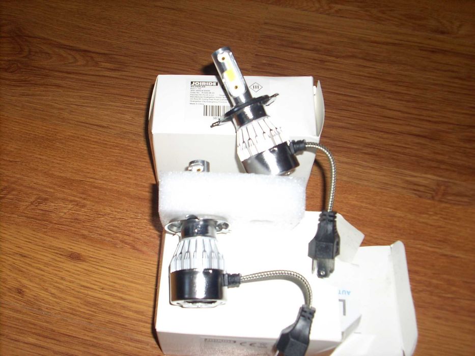 автомобилни лед крушки силвърлед Н4