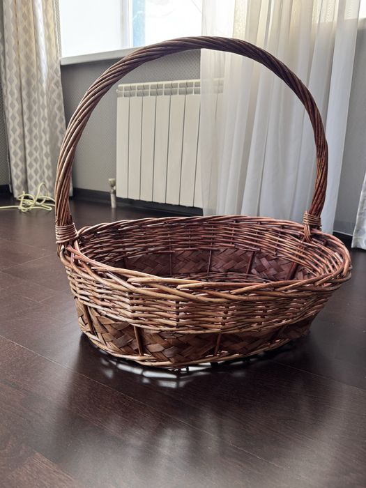 Продам корзинку большую