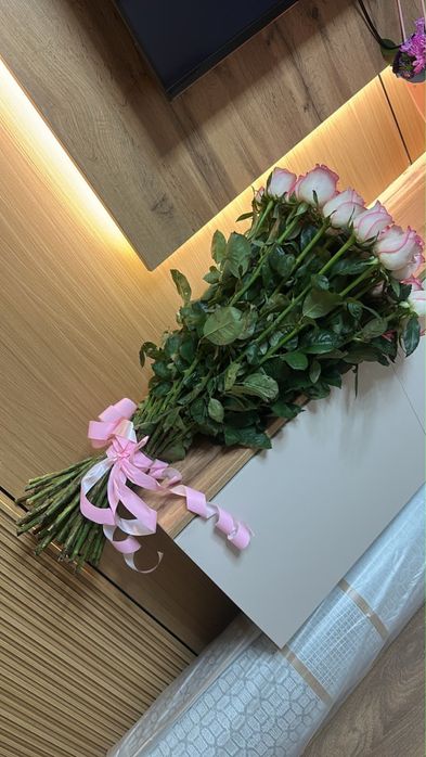 Свежий букет из роз,цветы