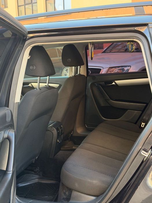 Volkswagen Passat Vw Passat B7 , 2011 ,234.000 km euro 5