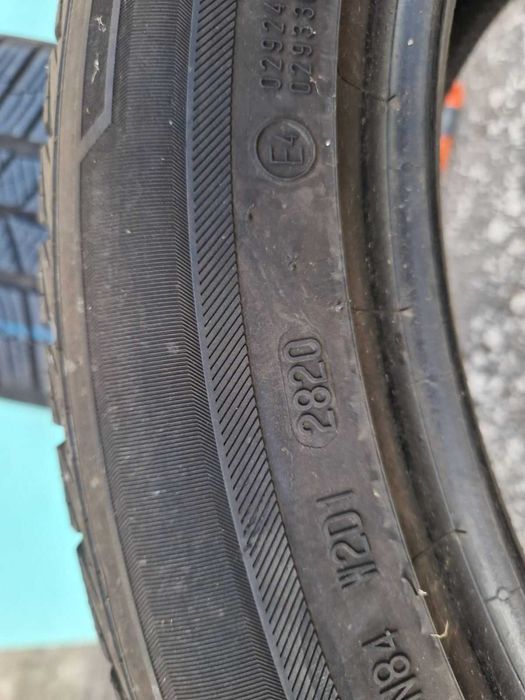 2 Barum R19 235/50 Зимни гуми  DOT2820