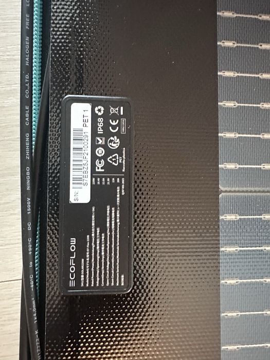 Panou solar bifacial  Ecoflow 220w