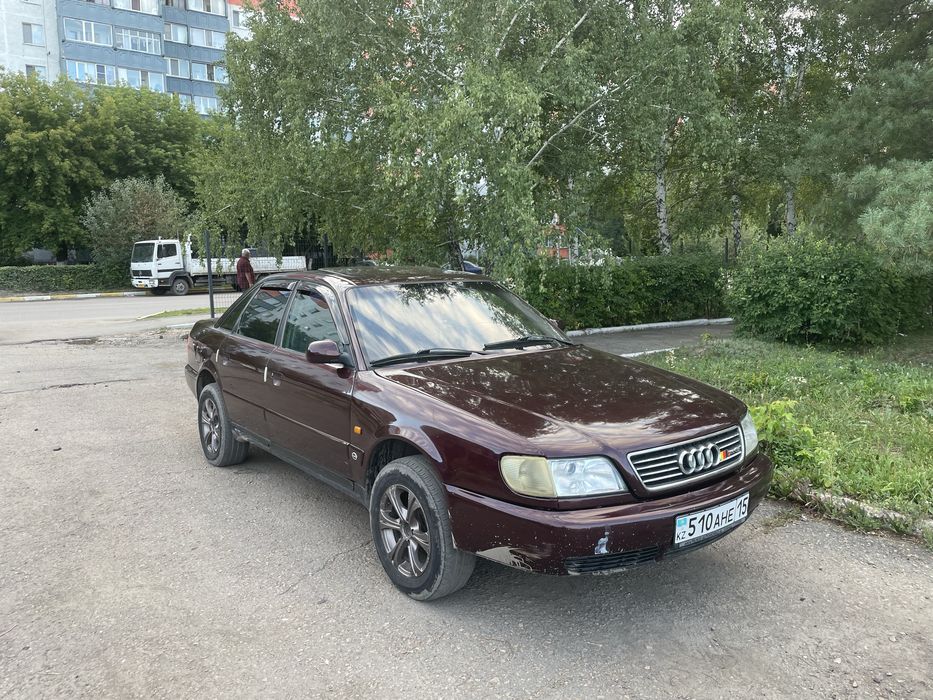 Продам надежный Ауди А6 С4