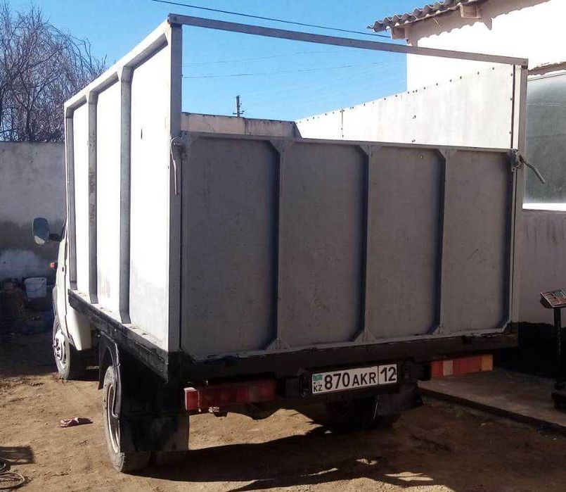 Продаётся Газель бортовая.