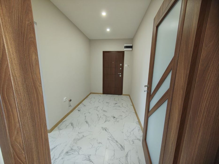 Ремонтиран тристаен апартамент в ж.к. Дружба 1!