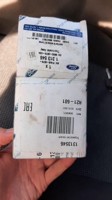 Продам новый термостат на Ford Focus 1