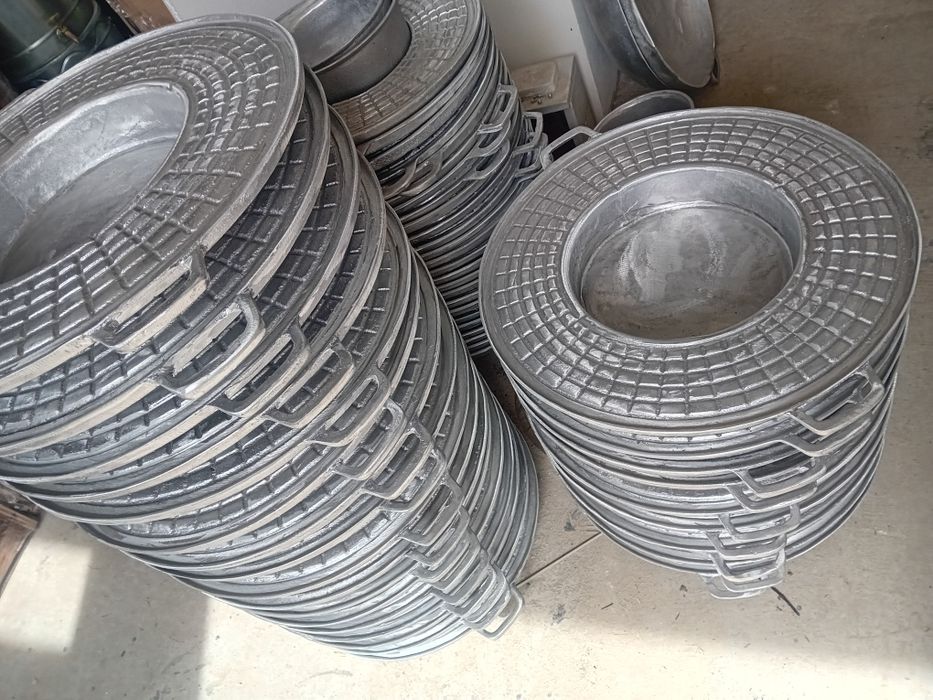 Disc gratar cu suport pirostrie