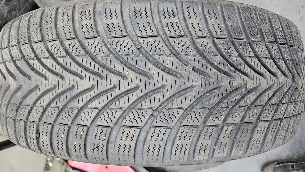 2бр гуми 205 55 16 дот 19 аполо