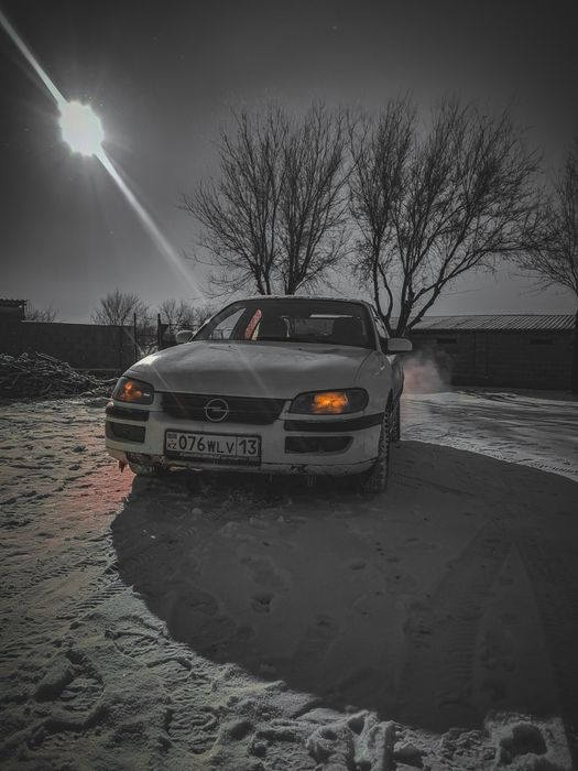 OPEL OMEGA 1996 2.0
