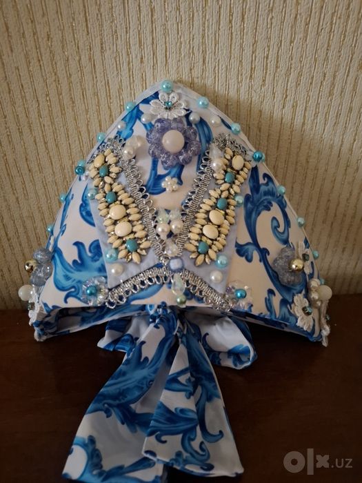 Кокошник ручной работы