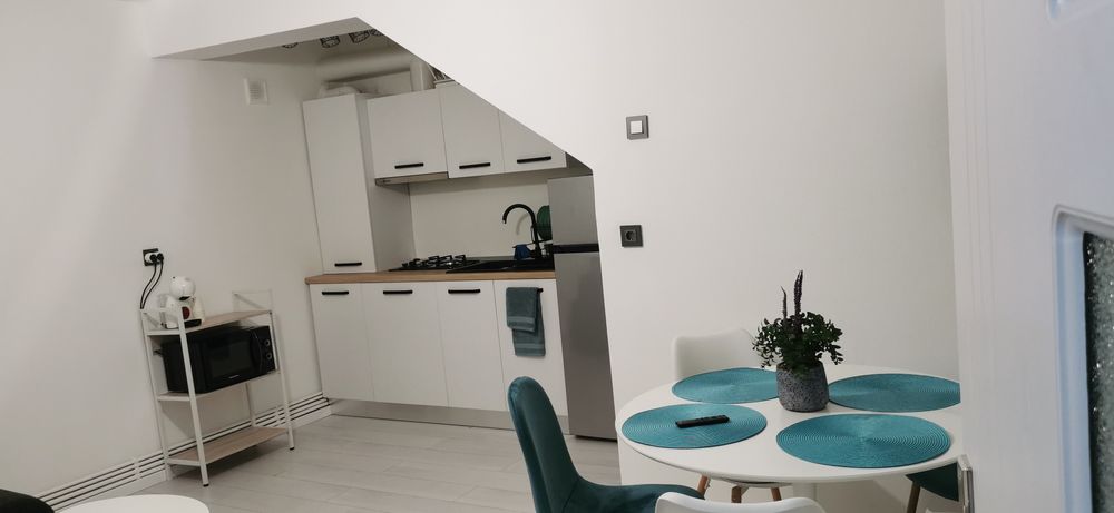 Închiriez Apartament open space