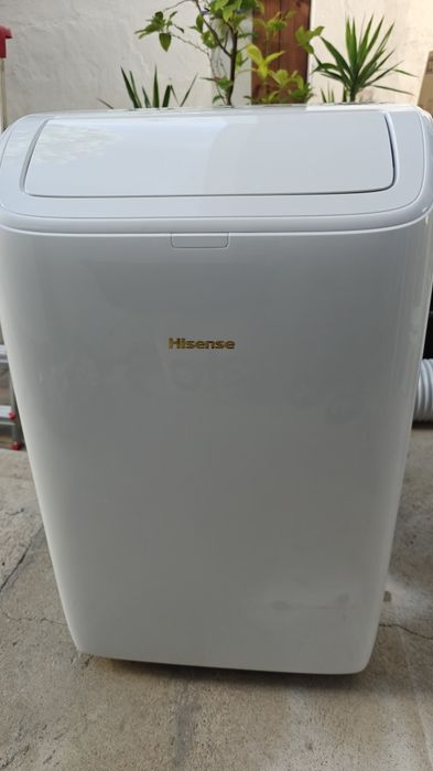 Vând aer condiționat portabil Hisense 9000 btu