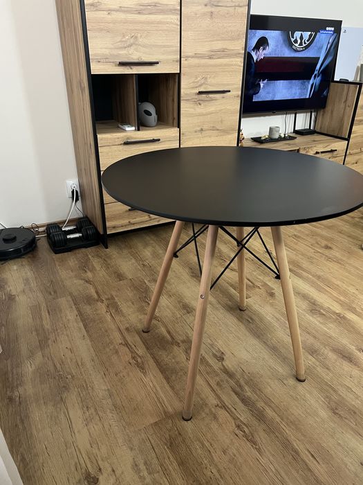 Трапезна маса черен мат