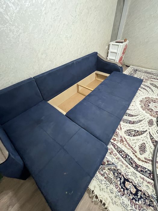 Диван углавой Срочно