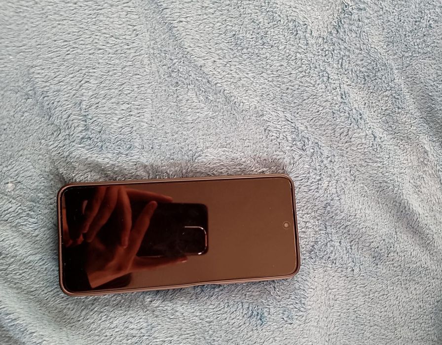 Vând telefon honor 200smart