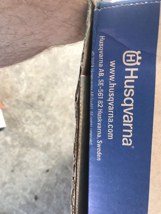 Vând Drujbă Husqvarna