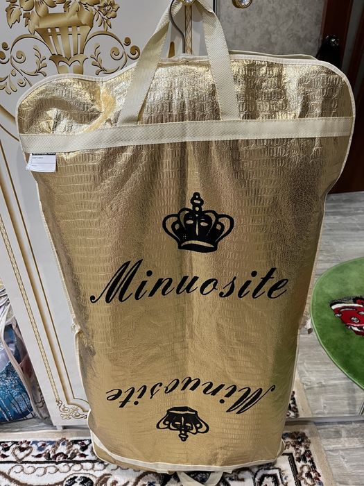 Продам норковую шубу